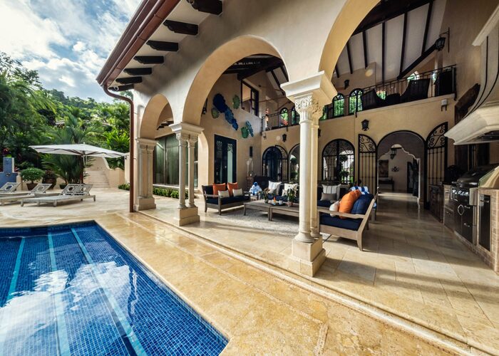 Super Luxury